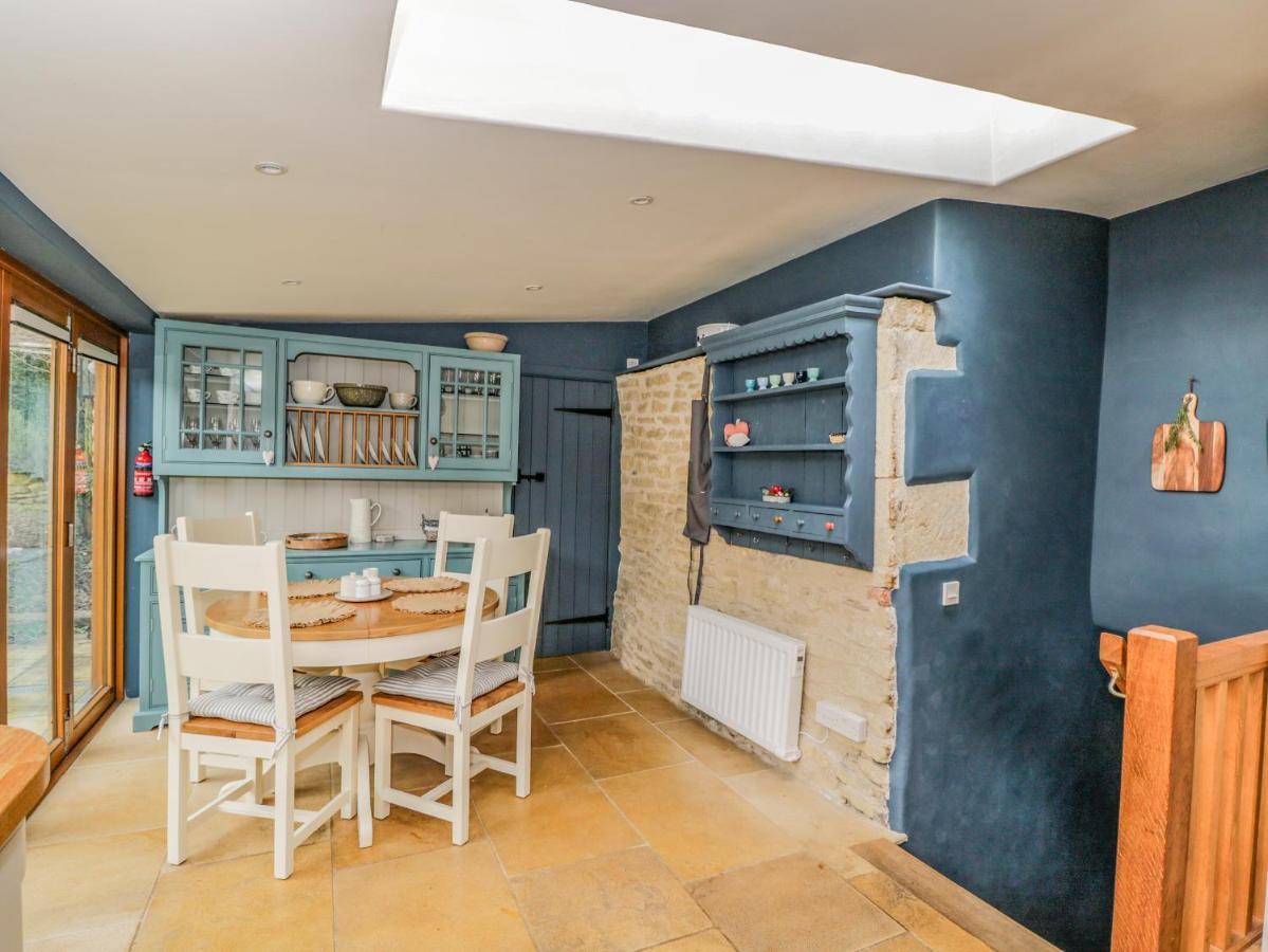 Fox Den Cottage Castle Combe Esterno foto